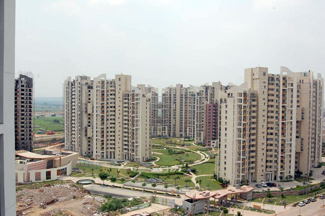 Upper Floor Flat Sale The South Close Nirvana Country Gurgaon