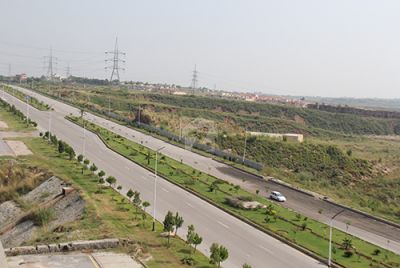 Commercial Multipurpose Plot Facing Main Express Highway Noida