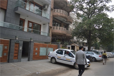 Semi- Furnished Floor Rent Anand Niketan